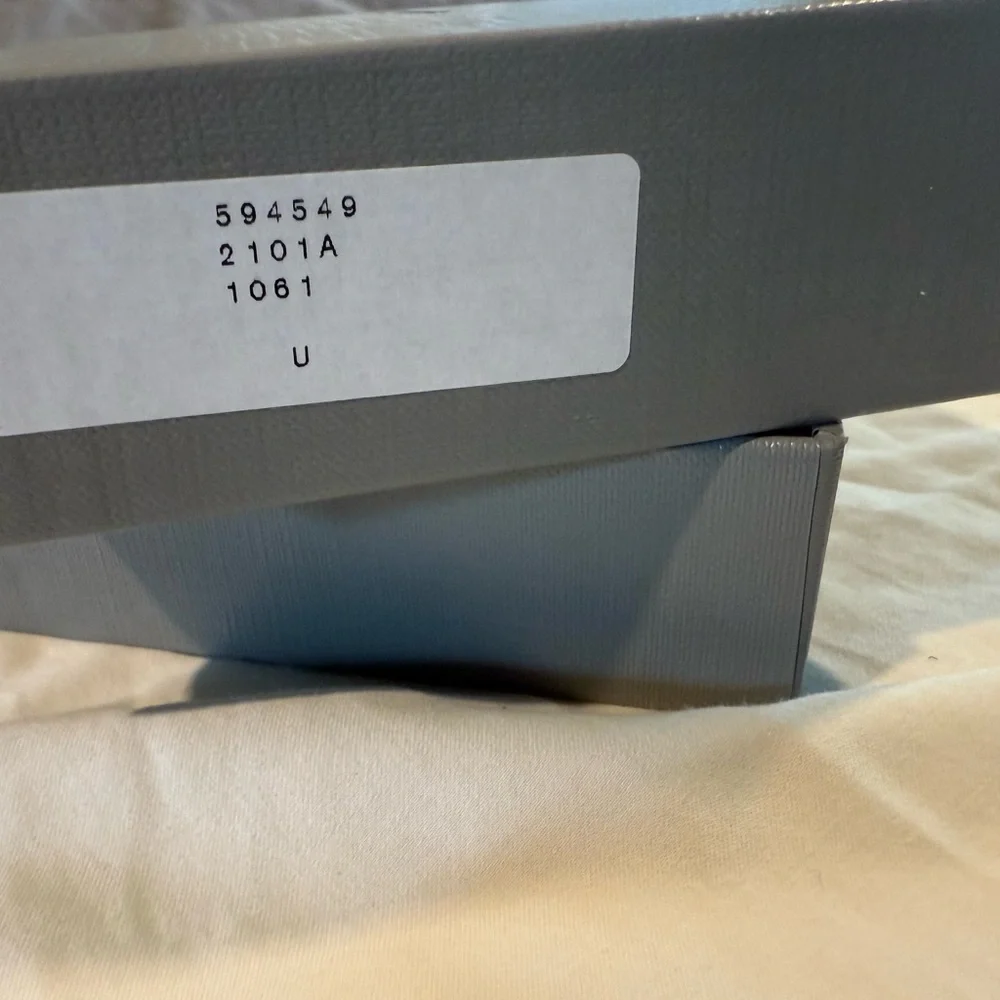 Balenciaga Black Leather Wallet with Gray Dust Bag - Picture 5 of 5